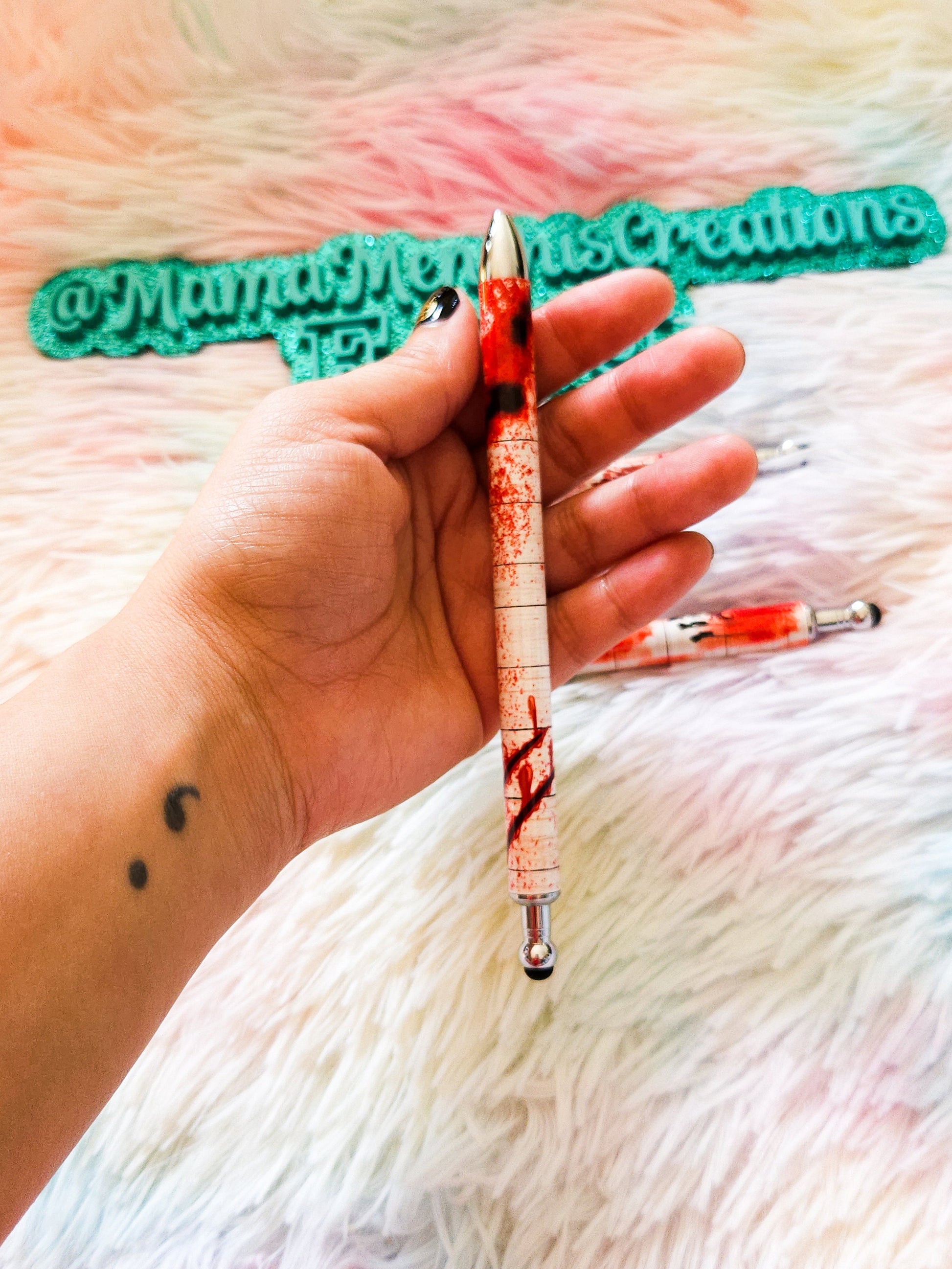Blood Splatter Crime Scene Refillable Retractable Gel Pen