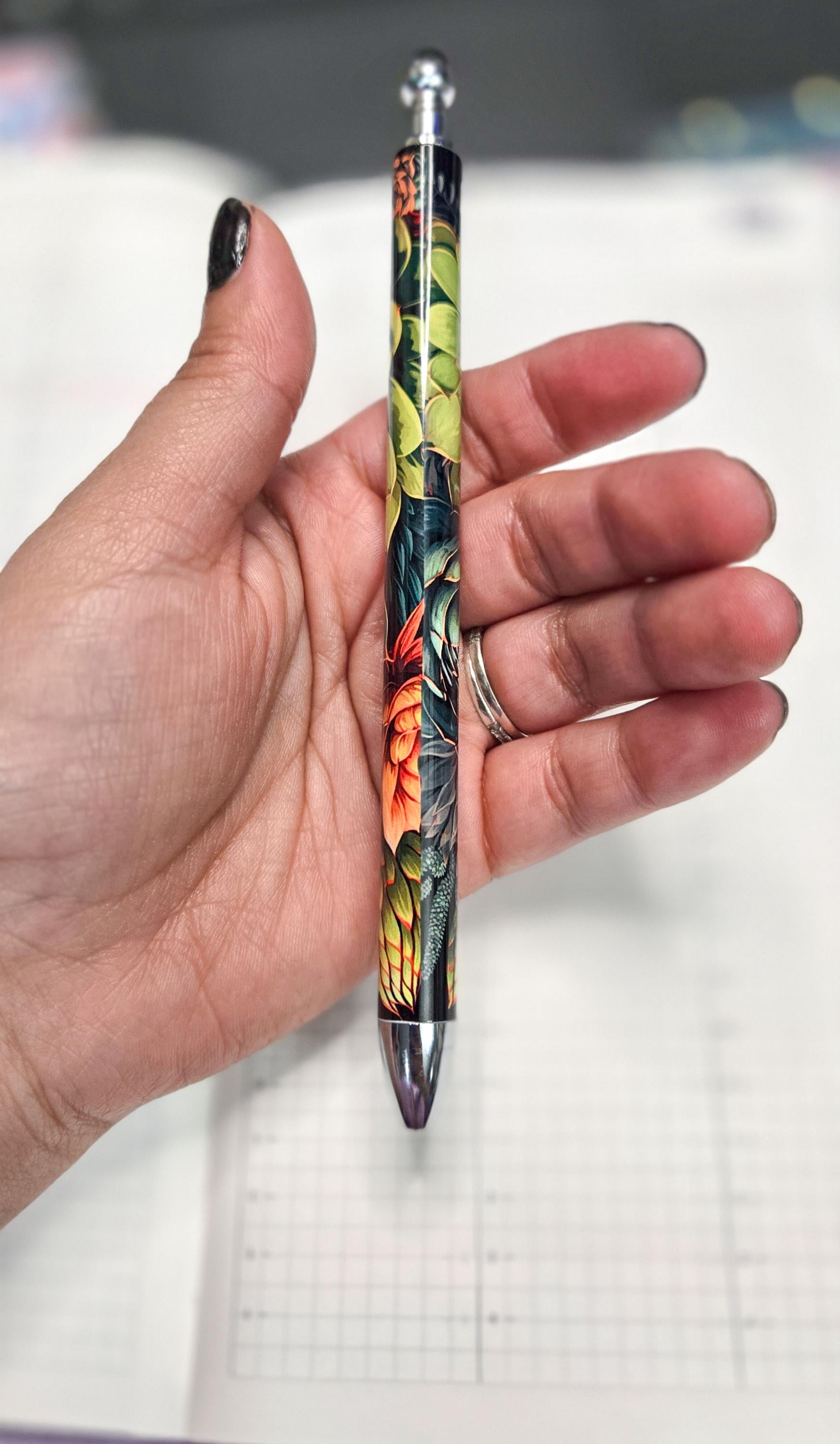 Succulent Plant Retractable Gel Pen: Refillable .5mm Black Ink