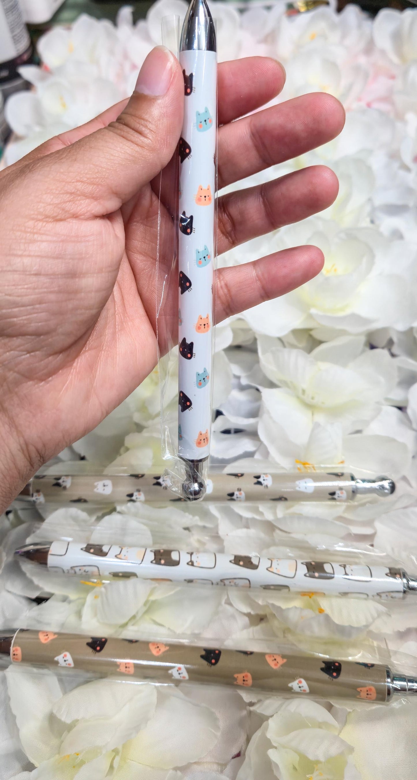 Neutral Kitties Refillable Retractable Gel Pen