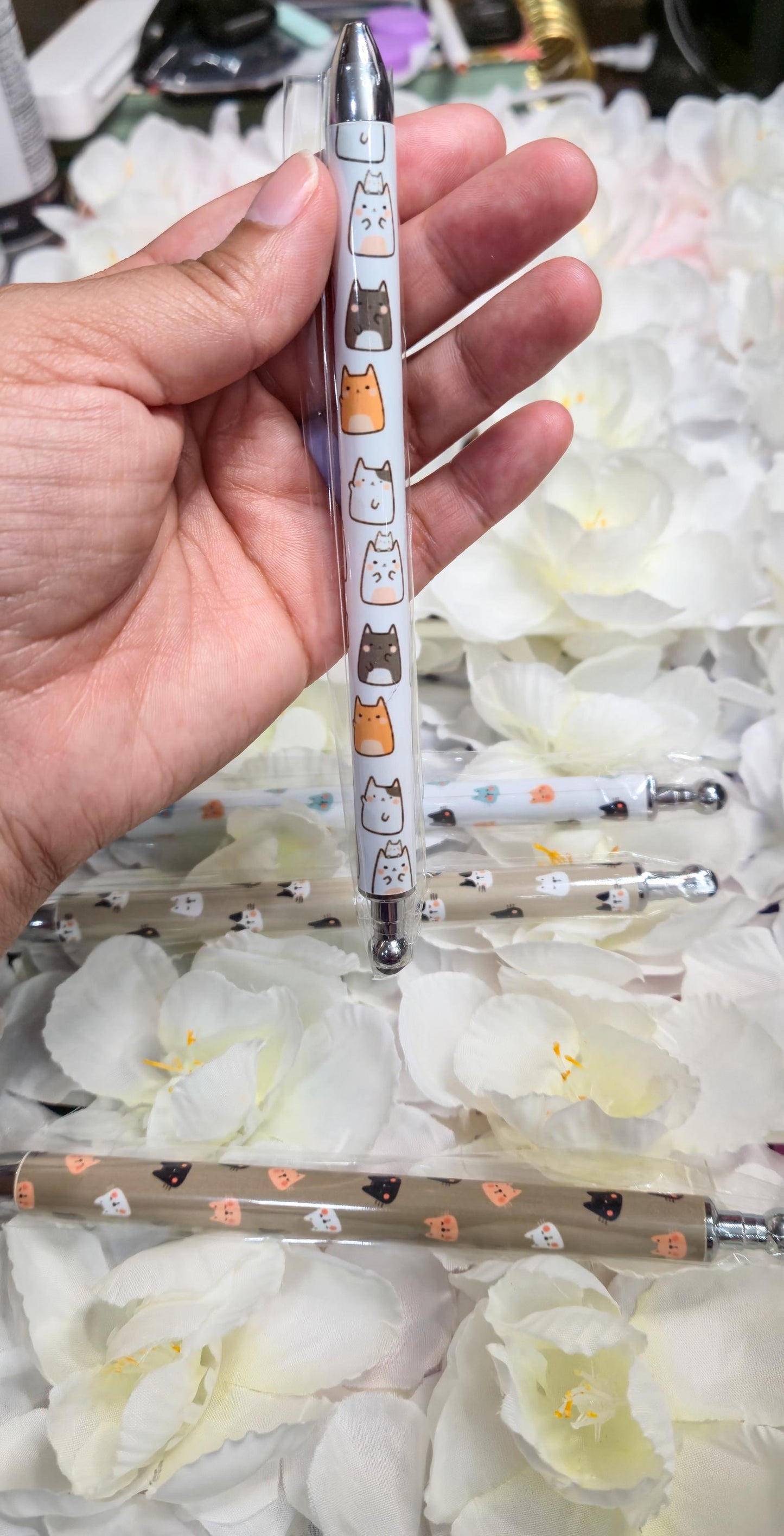 Neutral Kitties Refillable Retractable Gel Pen