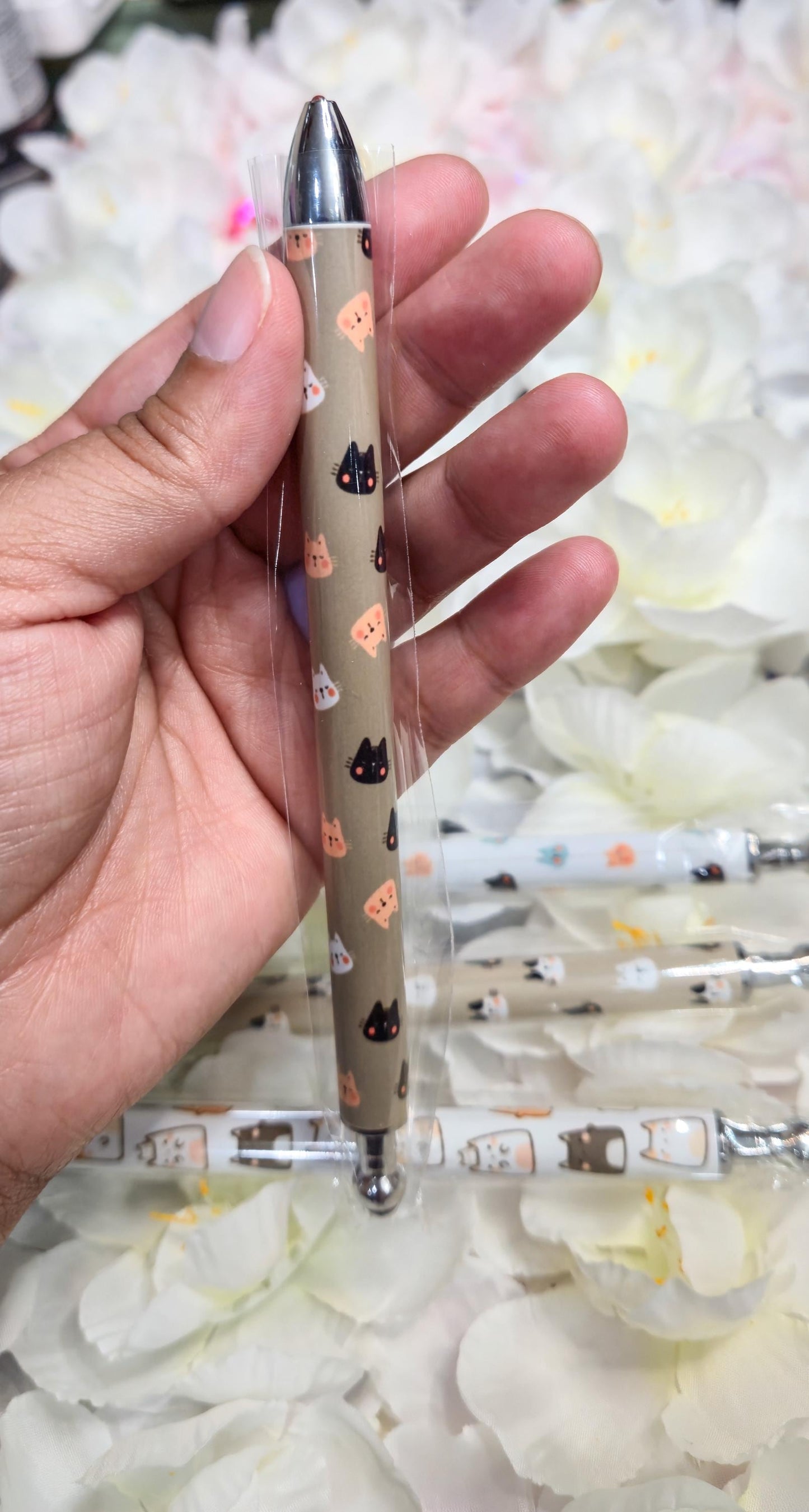 Neutral Kitties Refillable Retractable Gel Pen